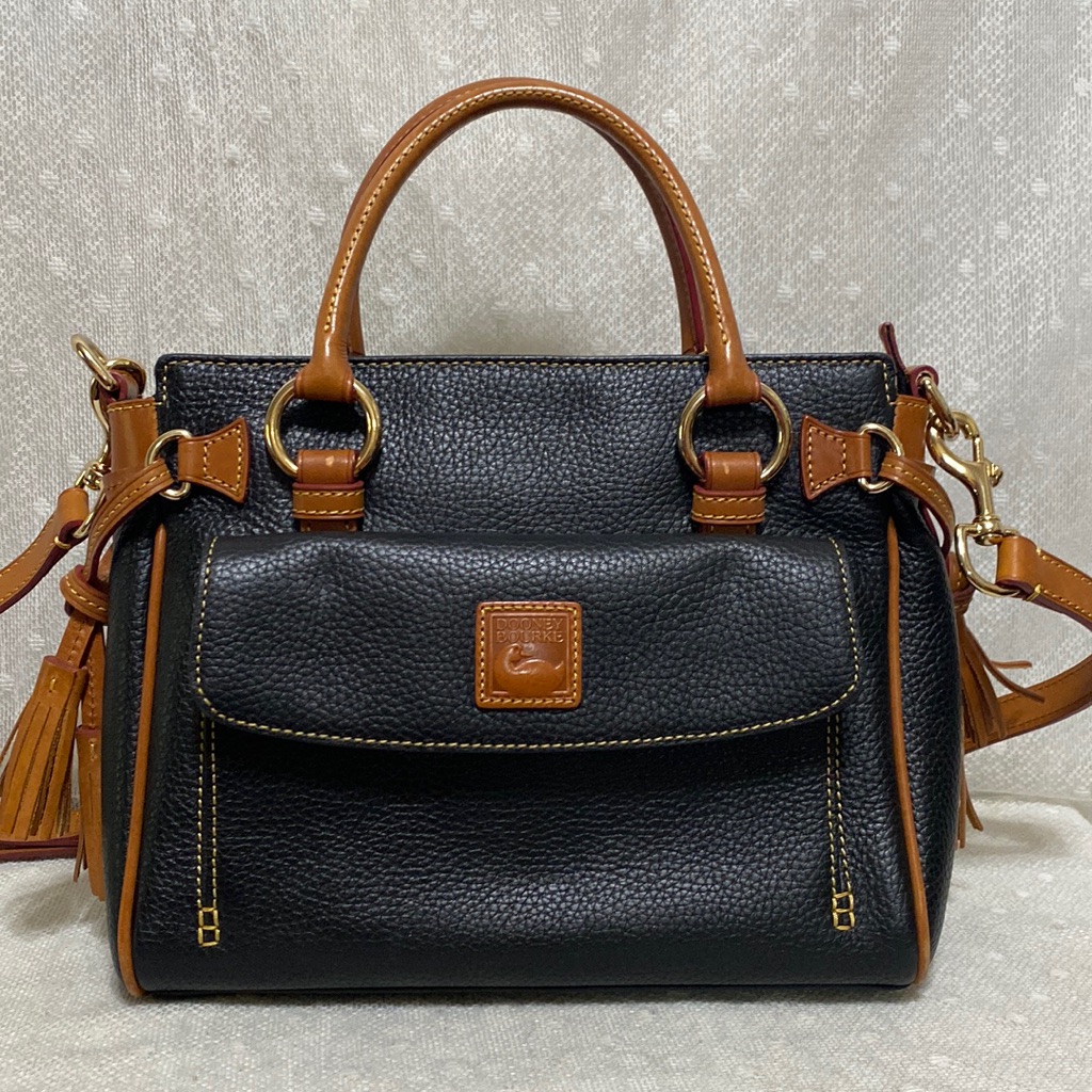 Dooney & Bourke Pebble Grain Leather Medium Pocket Satchel In Black